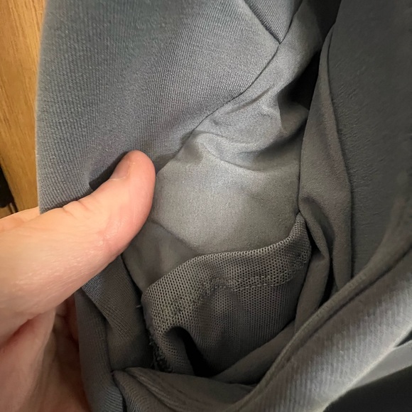 Lululemon - Picture 5 of 10